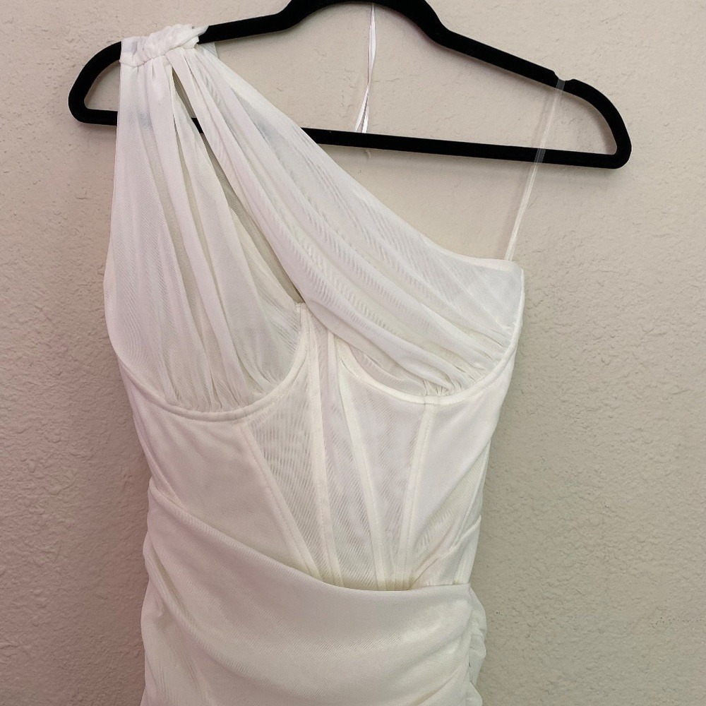 HOUSE OF CB 'Valentina' Ivory white Asymmetric Cutout Midi Dress NWOT Size S - Picture 9 of 13
